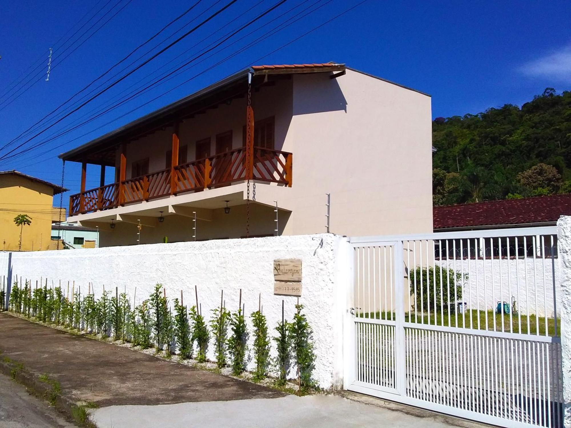 דירות אובטובה Balangan Flats מראה חיצוני תמונה